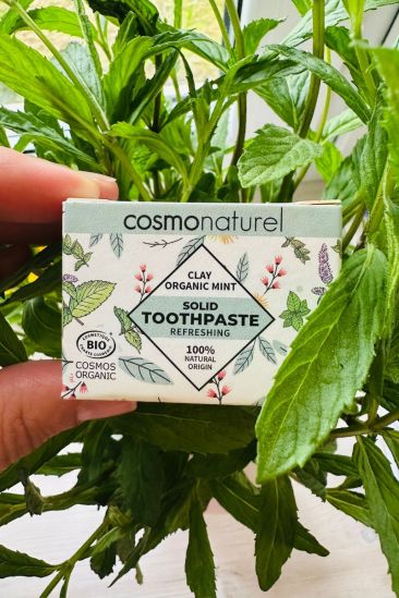  Cosmonaturel orgaaniline tahke värskendav hambapasta piparmündiga 23 gr